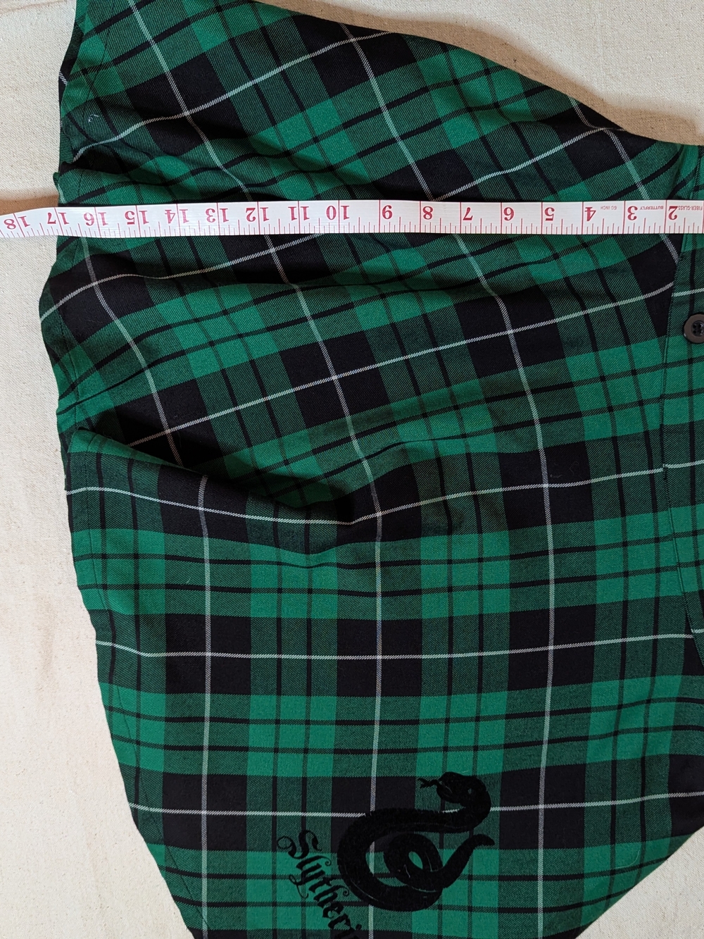 Hot Topic Green and Black Plaid Skater Skirt with Serpent Patch - Picture 7 of 7